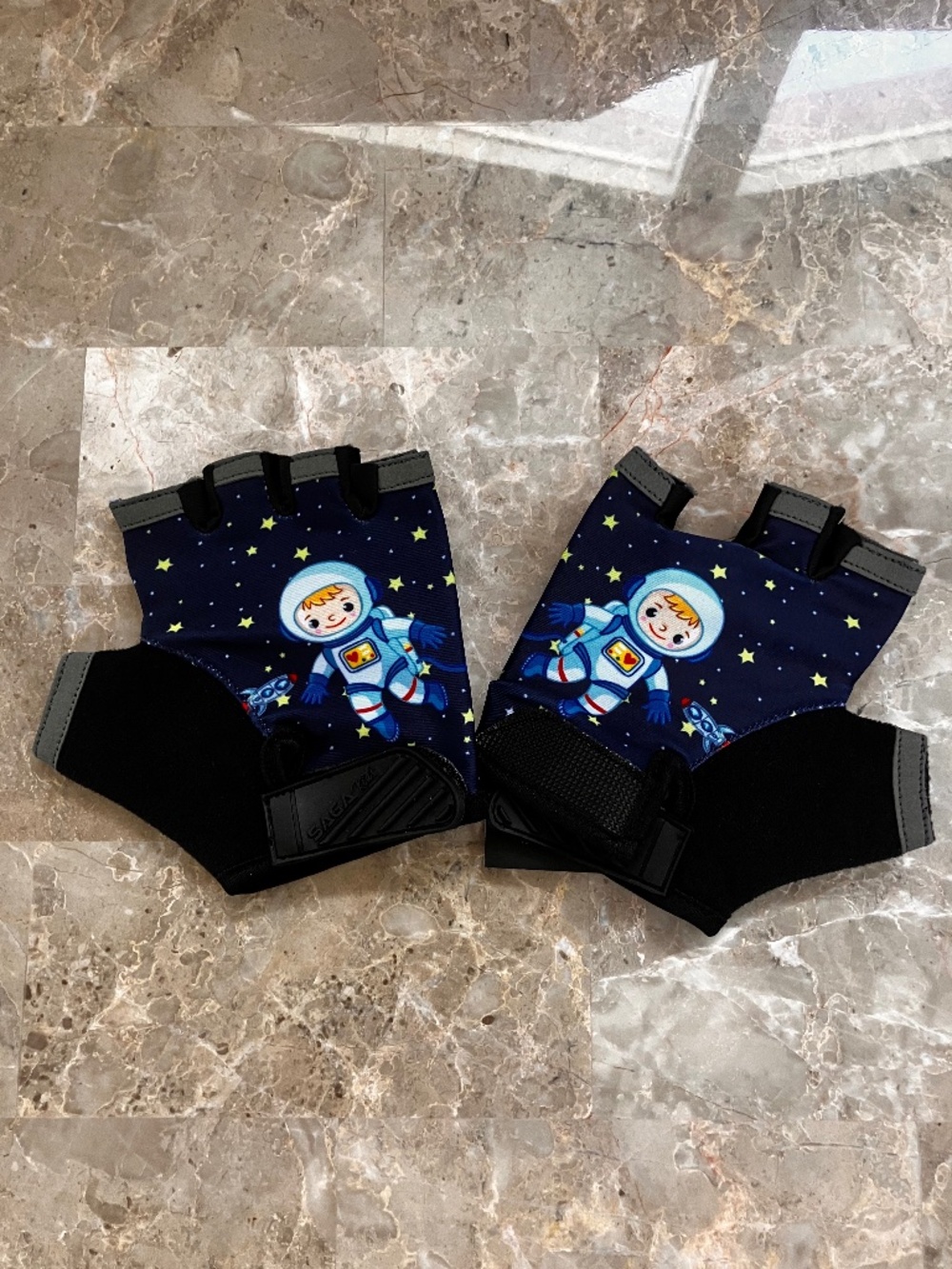 SAGA Sports Kids Half Finger Cycling Gloves Navy Blue Size XL (10-12) New